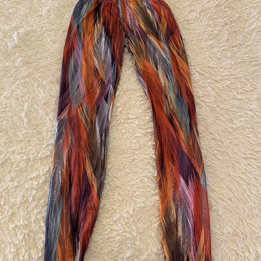 Feather print leggings